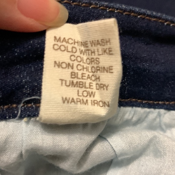 AVENUE JEANS Jeans Dark Wash Ankle Zippers Stretchy Cropped 16 average - Picture 13 of 15